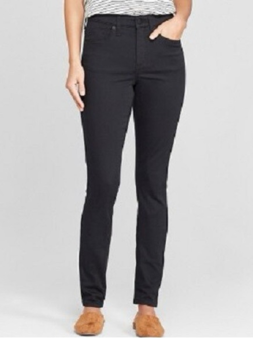 NWT Universal Thread mid rise skinny straight black jeans Womens Classic black